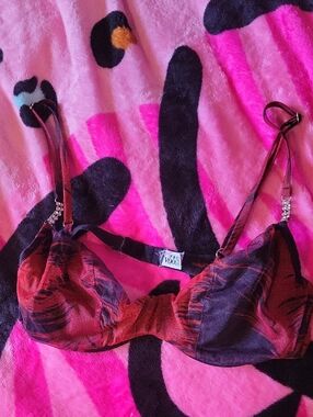 Red Black Patterned Underwire Rhinestone Bra